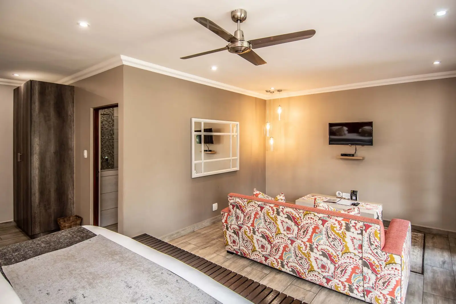 Flamboyant Luxury Suite